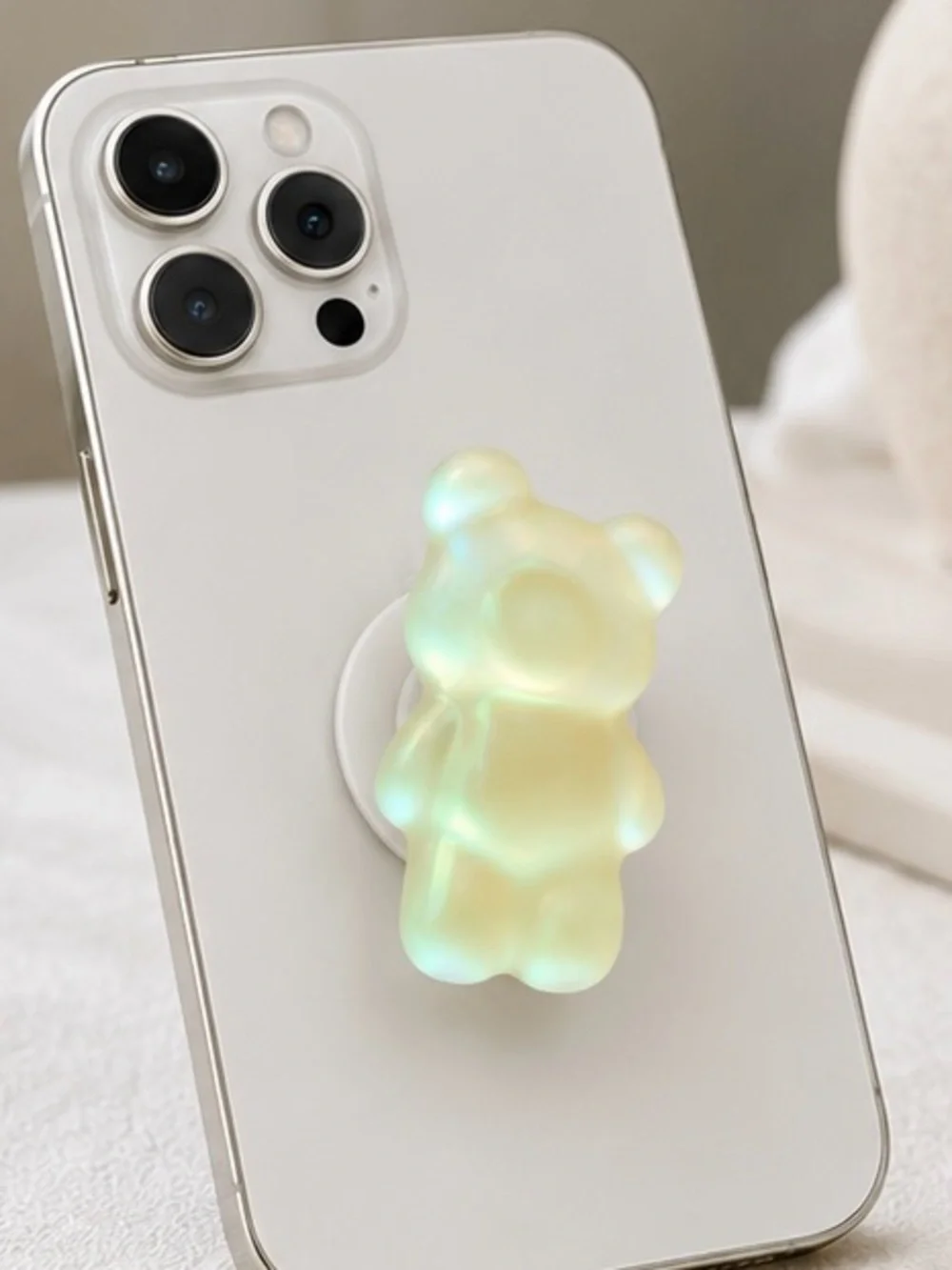 Iridescent Gummy Bear Phone Grip – White